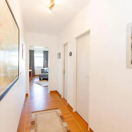 Trafalgar 221 * Κουξχάφεν