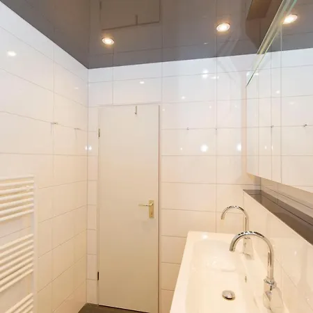 Trafalgar 221 * Cuxhaven